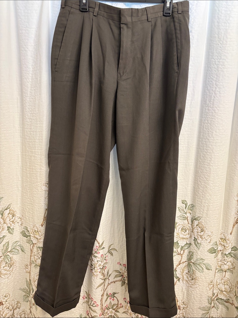Dockers Men's Pleated Dress Pants - Olive